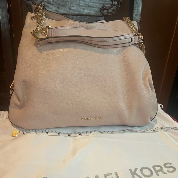 Michael Kors Lillie soft pink Large Shoulder Tote - Picture 2 of 12
